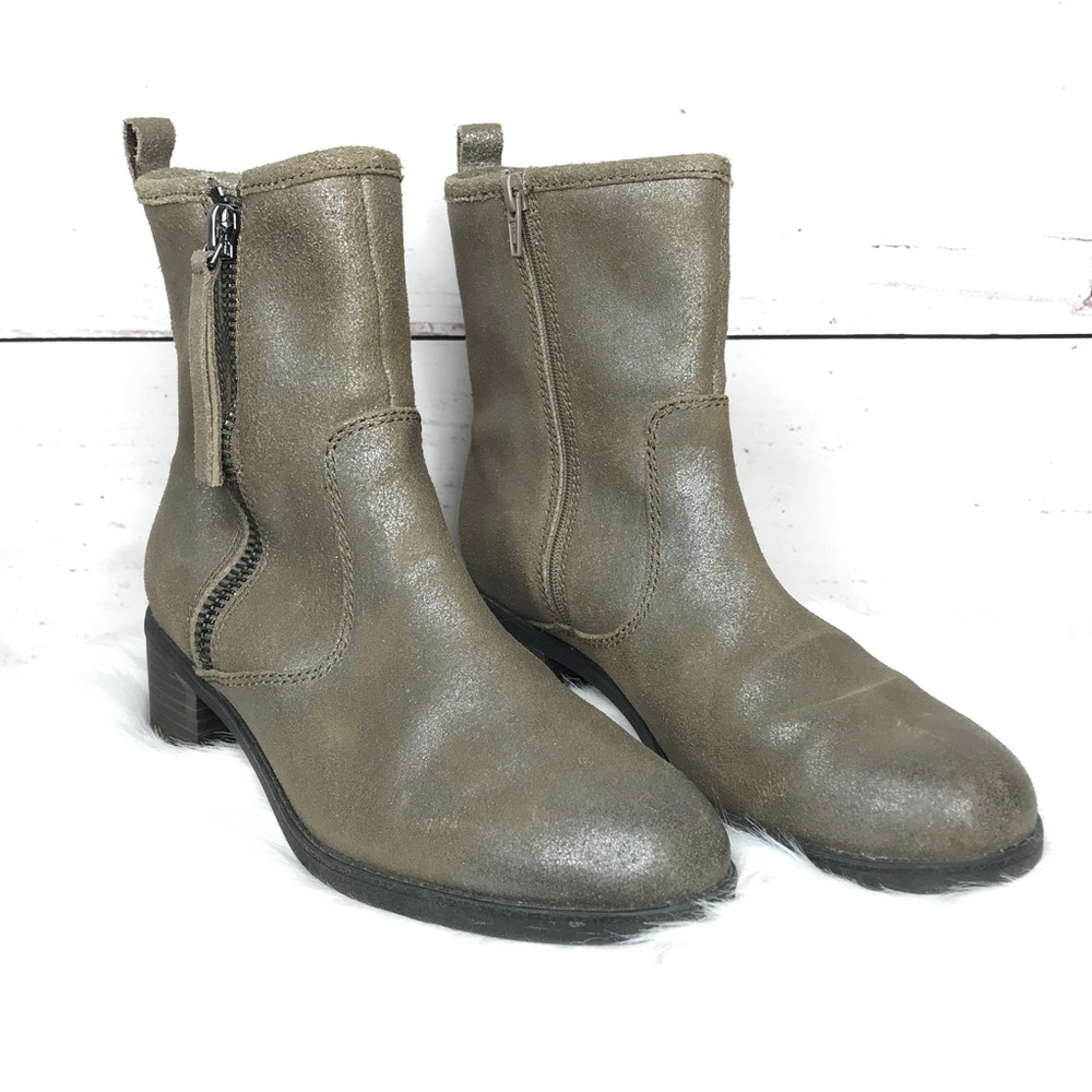 Clarks Womens Leather Taupe Suede Ankle Bottles
